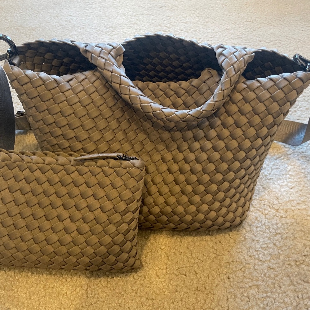 NAGHEDI St. Barths Small Tote in Cashmere,